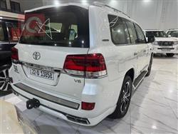 تۆیۆتا لاند کروزەر